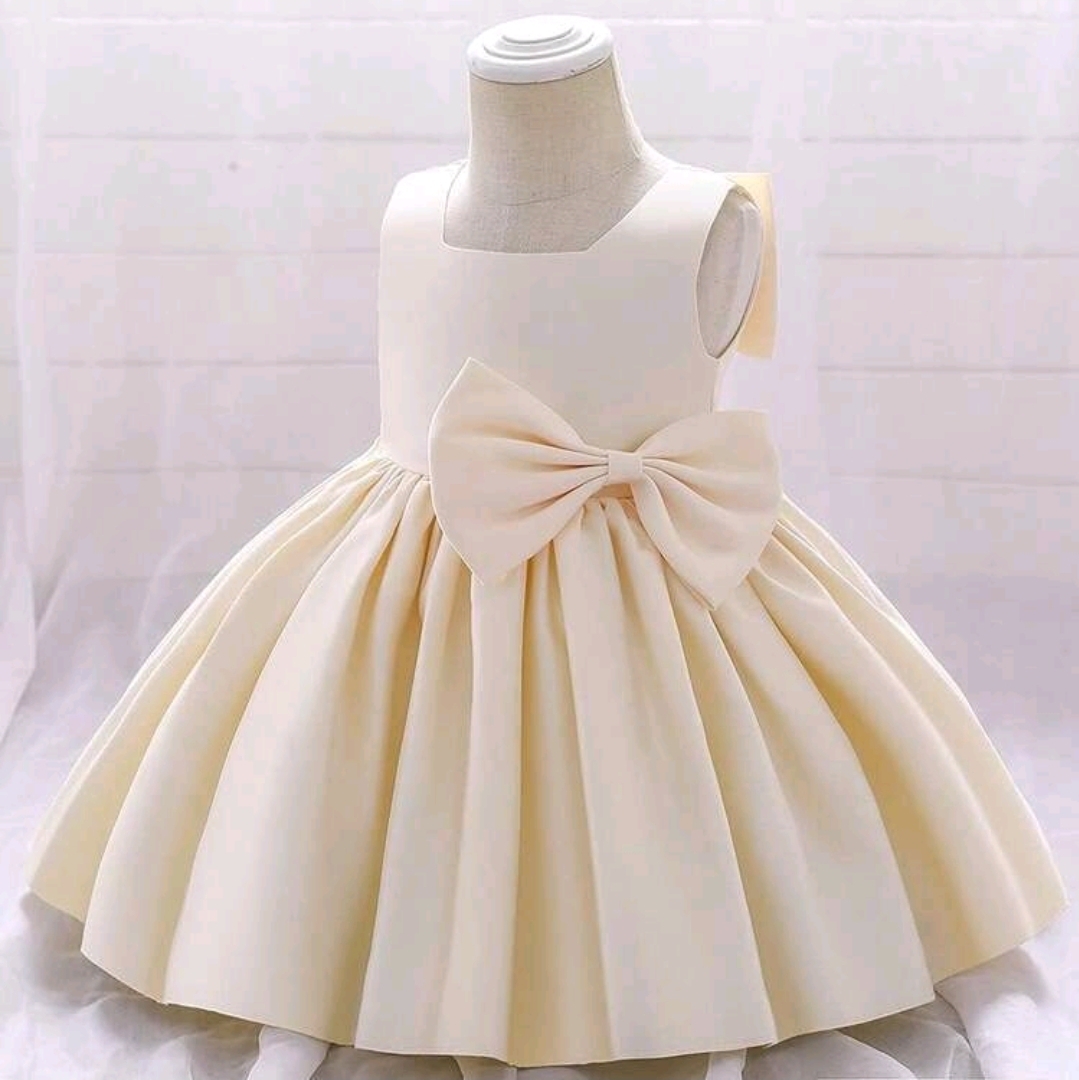 Vestido Satín con Moño Marfil